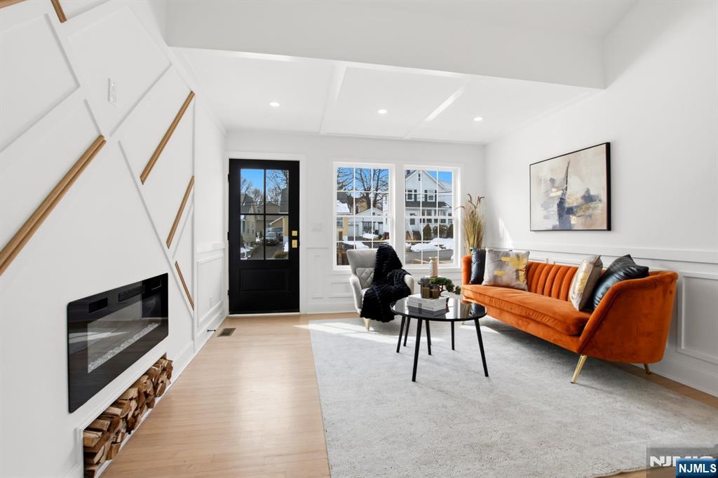 Homes for Sale in Northern NJ | ThisIsRiverEdge.com 113 Fairmount Avenue