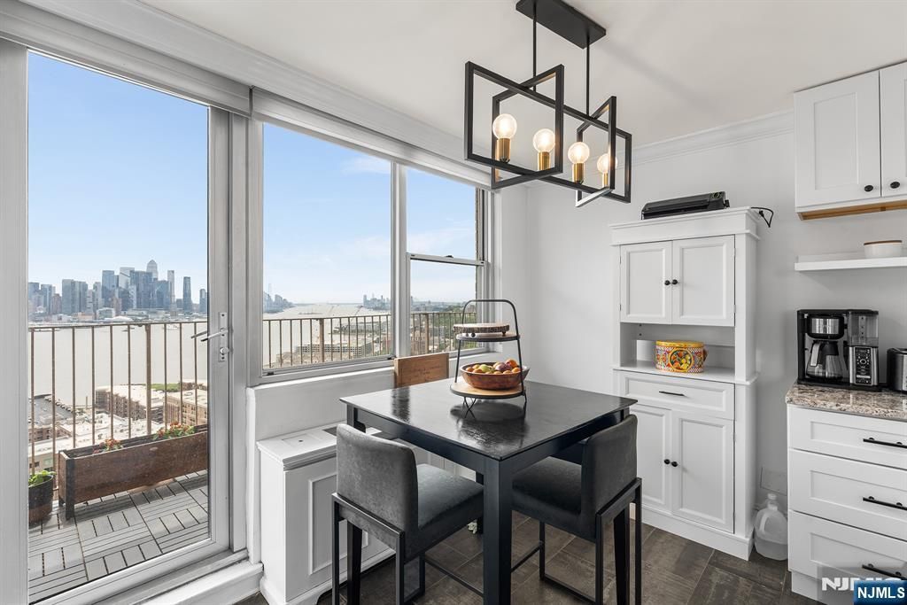 Photo of 6040 Boulevard East #18c, West New York, NJ 07093 (MLS # 25034156)