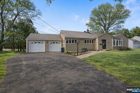 14 Pitcairn Avenue Ho-Ho-Kus NJ 07423