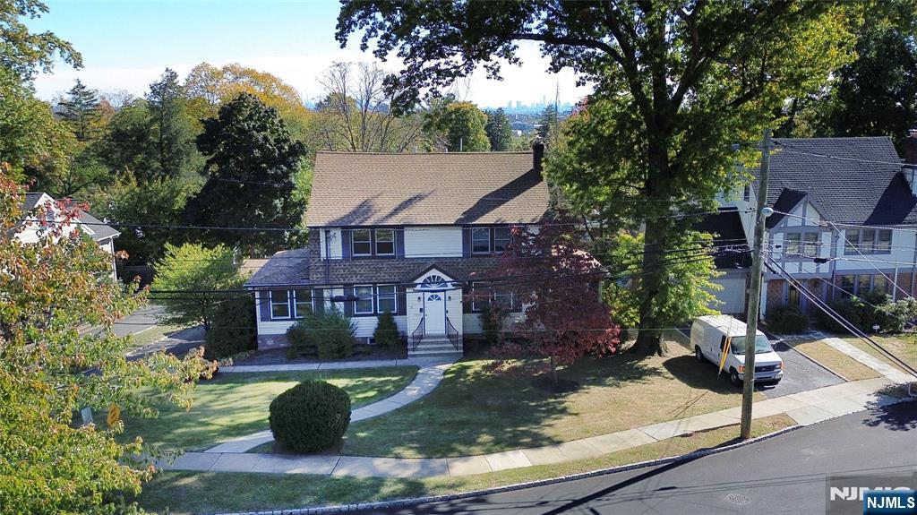 6 E Colony Drive