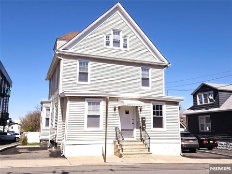 Photo of 1627 Anderson AVE #1st fl, Fort Lee, NJ 07024 (MLS # 26038115)