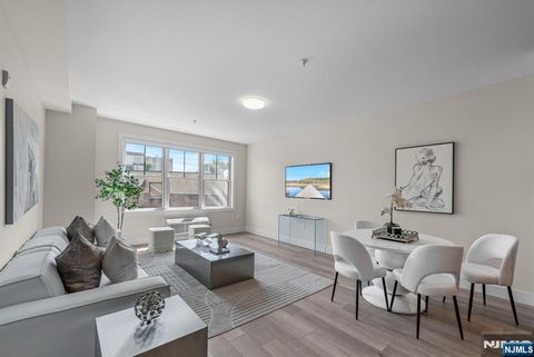 Photo of 2021 Jones Rd #102, Fort Lee, NJ 07024 (MLS # 26005744)