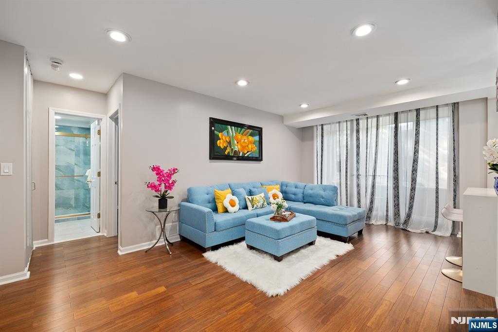 458 River Road H