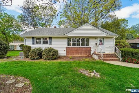193 Homestead Road Paramus NJ 07652