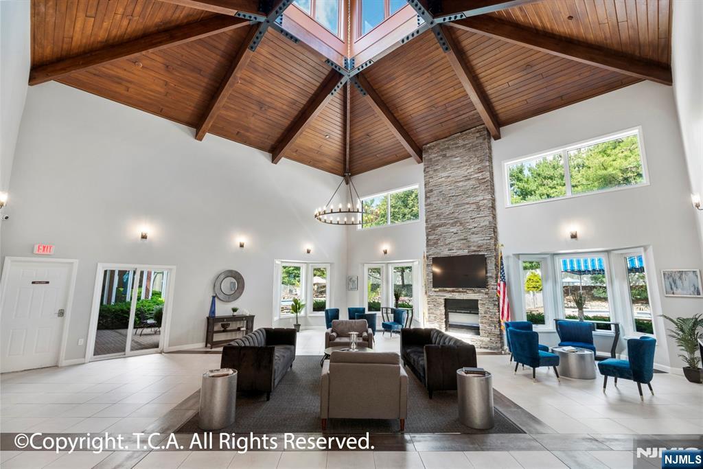 403 Livingston Court N403