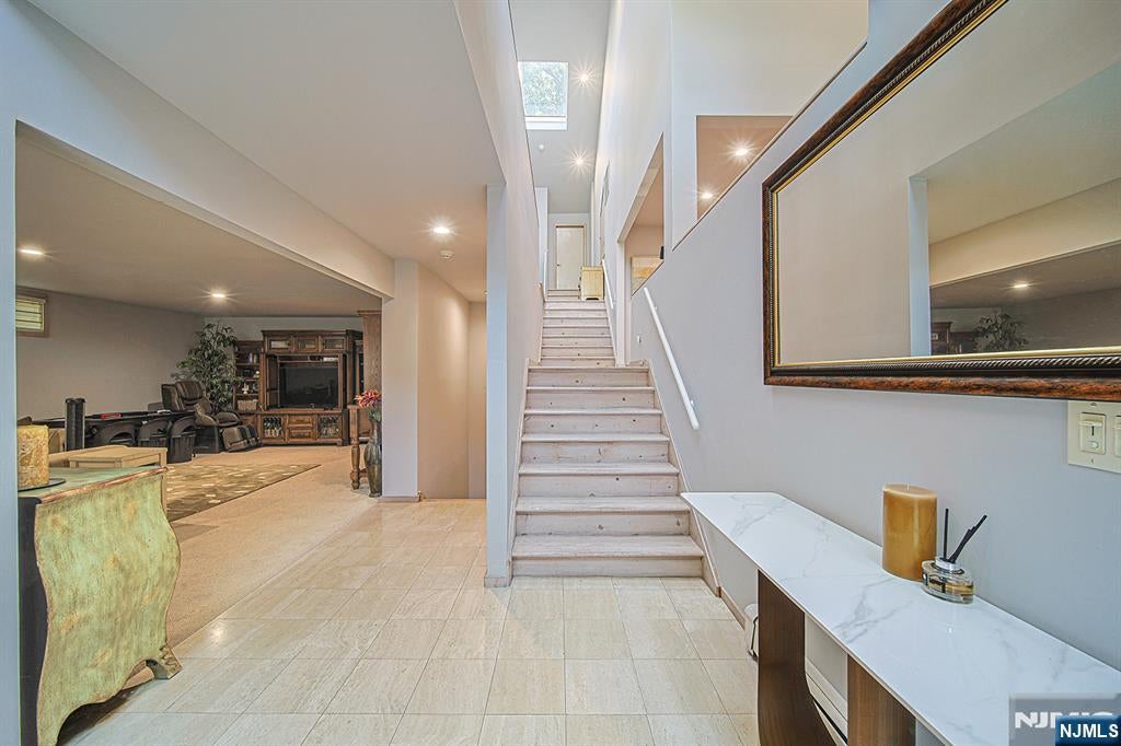 570 Grandview Terrace