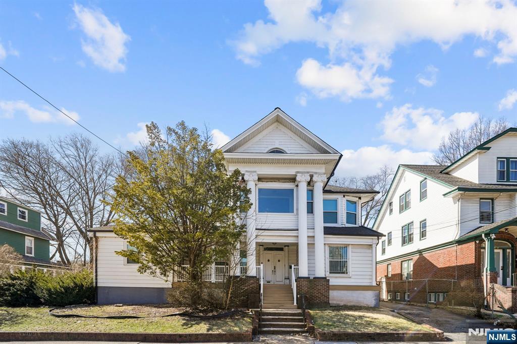 Rental Property at 3438 Lehigh 2, Newark, New Jersey - Bedrooms: 4 
Bathrooms: 2 
Rooms: 7  - $3,700 MO.