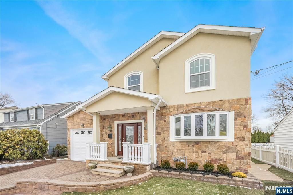 Photo of 585 Mount Prospect Avenue, Clifton, NJ 07012 (MLS # 26000406)