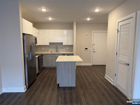 470 Main Street 607 Fort Lee NJ 07024