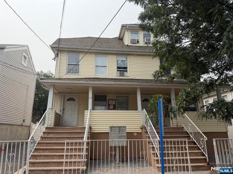 Photo of 6163 Grove ST, Hackensack, NJ 07601 (MLS # 26026735)