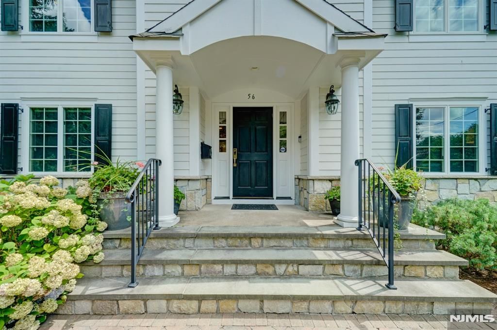 Photo of 56 Arnold Avenue, Closter, NJ 07624 (MLS # 26005260)