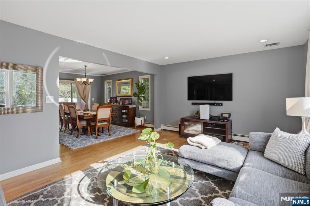 10 Rosemere Avenue