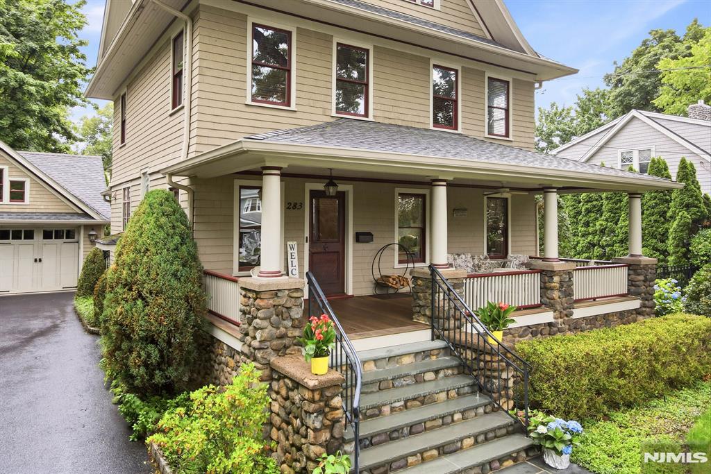 283 Highwood