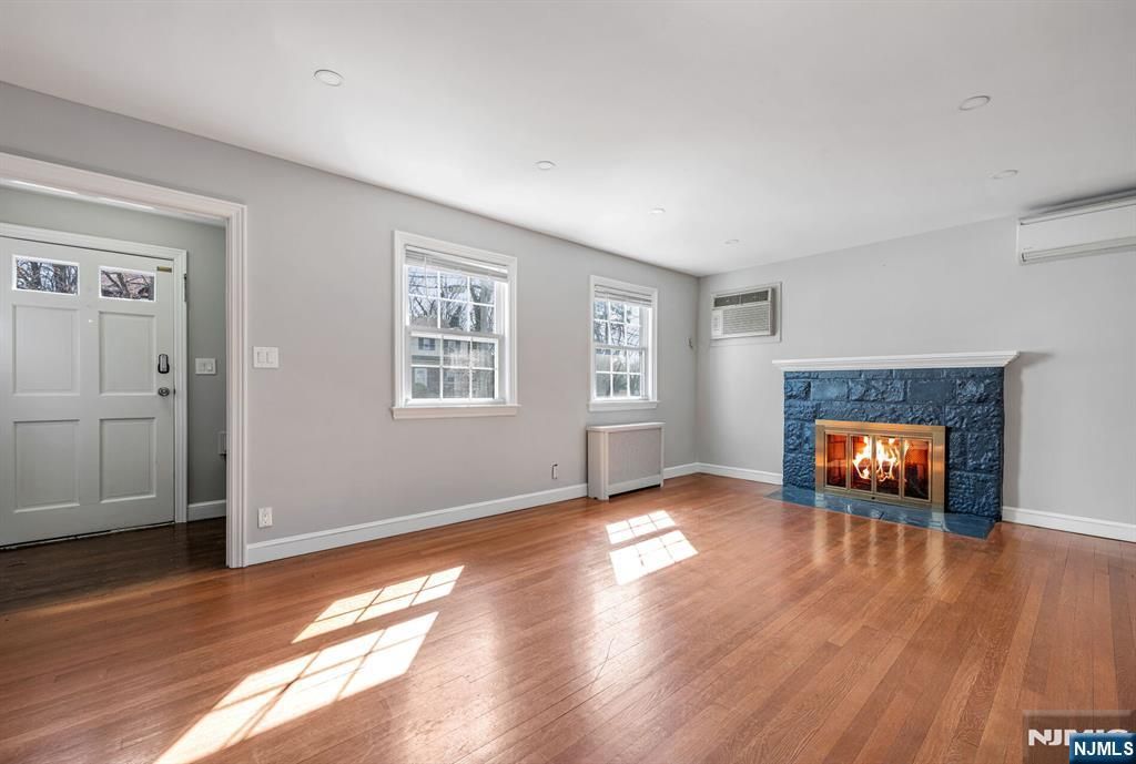 Photo of 766 Salem Street, Teaneck, NJ 07666 (MLS # 26004485)