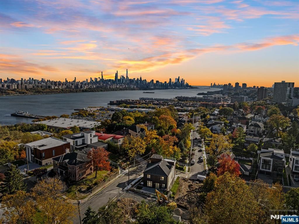 Photo of 61 Edgewater Road, Cliffside Park, NJ 07010 (MLS # 26012479)