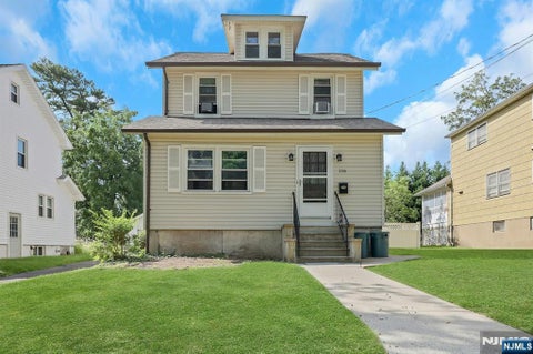 Photo of 116 Hillside Avenue, Teaneck, NJ 07666 (MLS # 26035426)