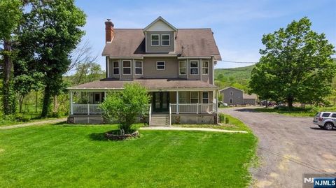 Photo of 348 Route 32, Monroe, NY (MLS # 26006434)