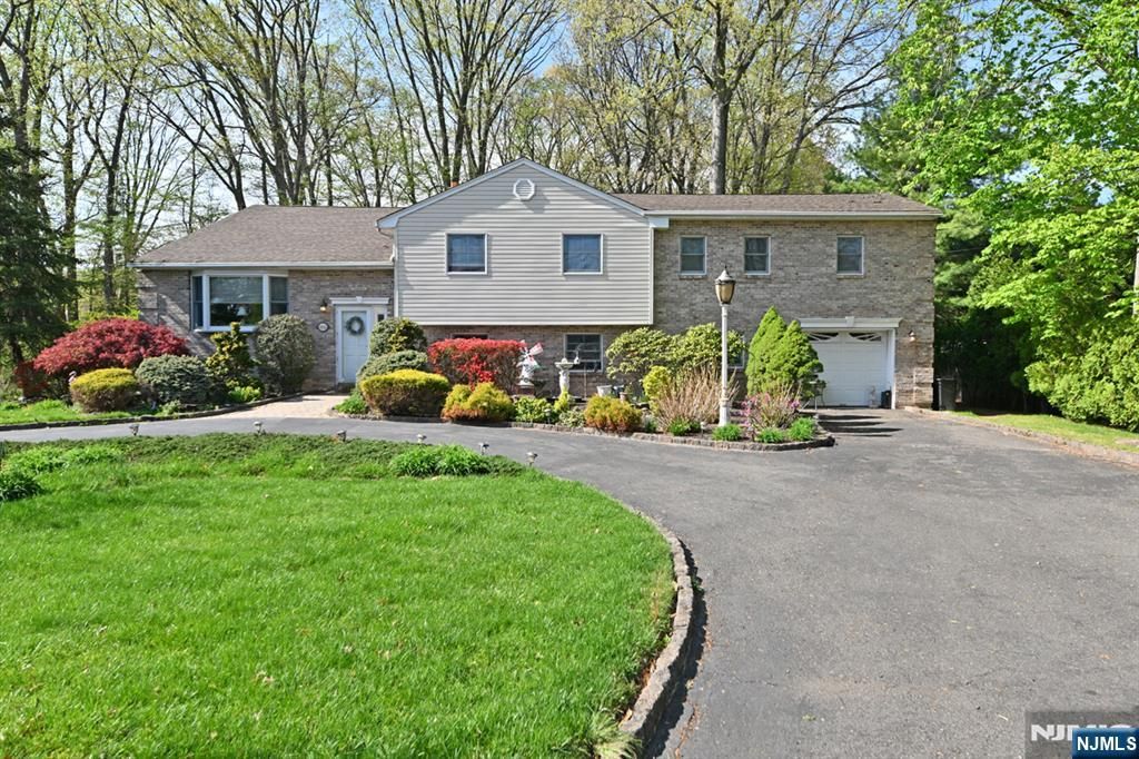 Photo of 892 Manhattan Avenue, Twp of Washington, NJ 07676 (MLS # 26014782)