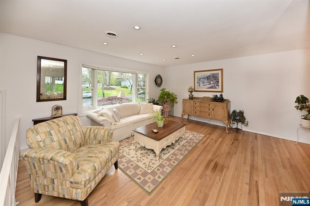 Photo of 892 Manhattan Avenue, Twp of Washington, NJ 07676 (MLS # 26014782)