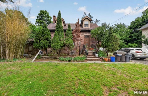 Photo of 111 Madison Avenue, Cresskill, NJ 07626 (MLS # 26022129)