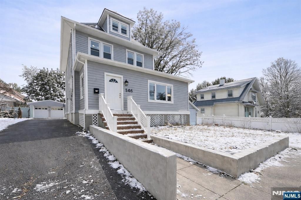 Photo of 146 Poplar Street, Ridgefield Park, NJ 07660 (MLS # 26003714)