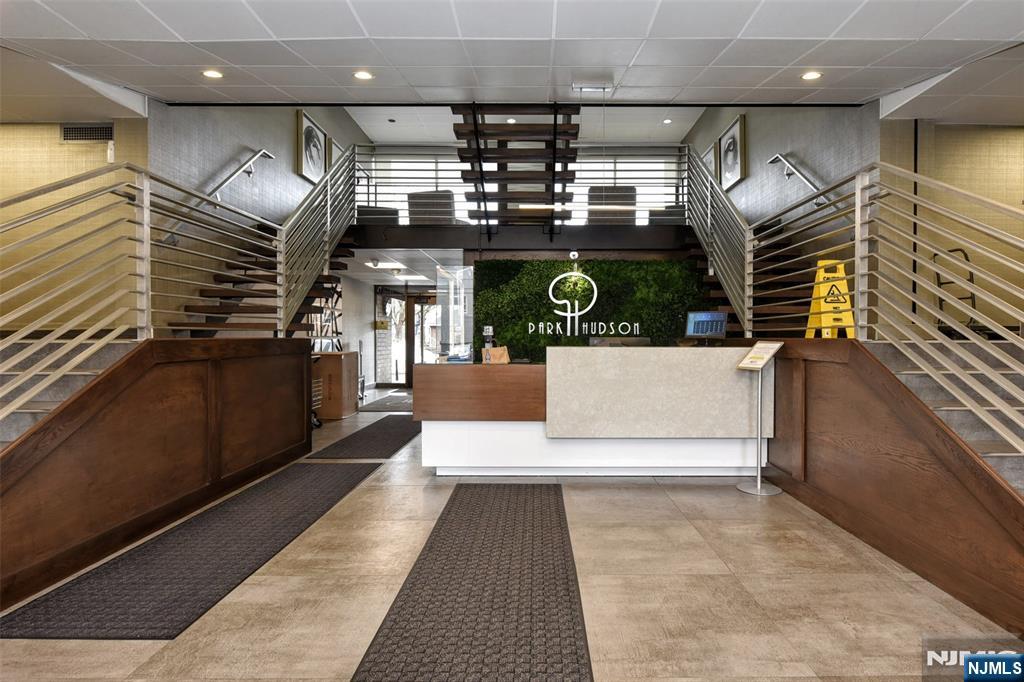 9060 Palisade Avenue 1003