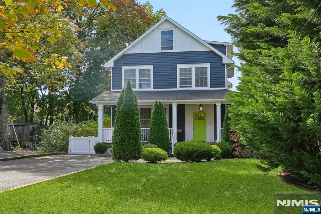 163 Woodward Avenue