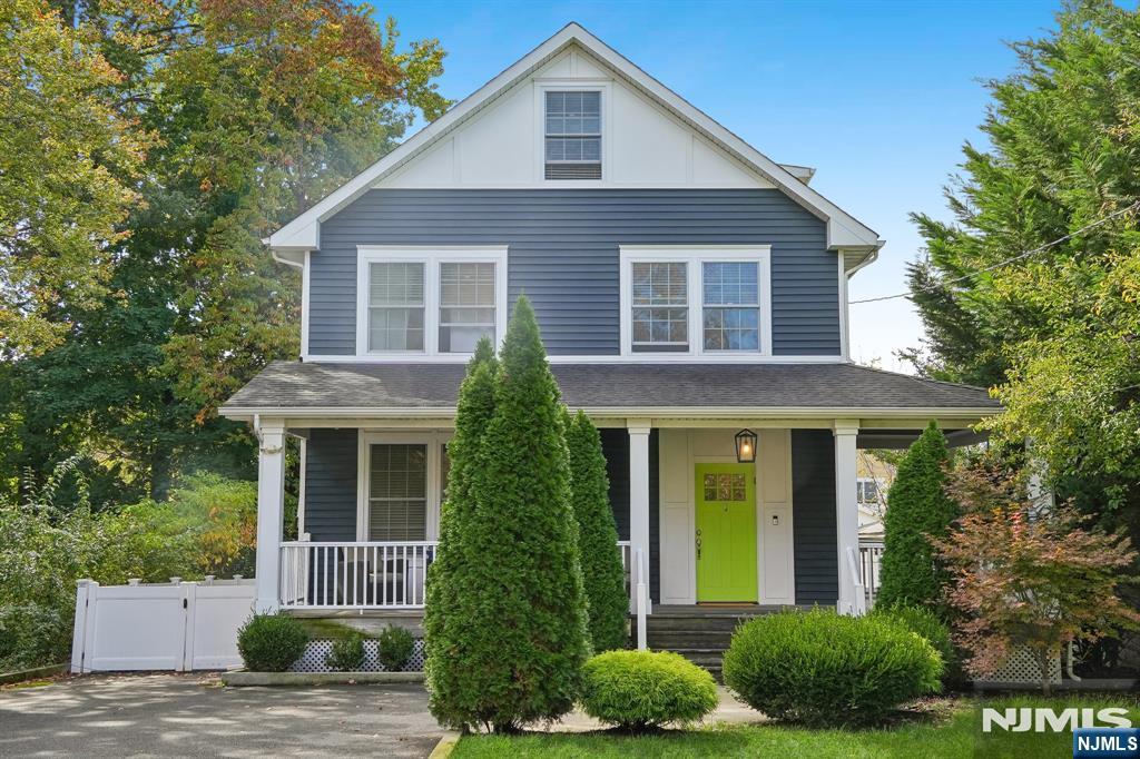 163 Woodward Avenue
