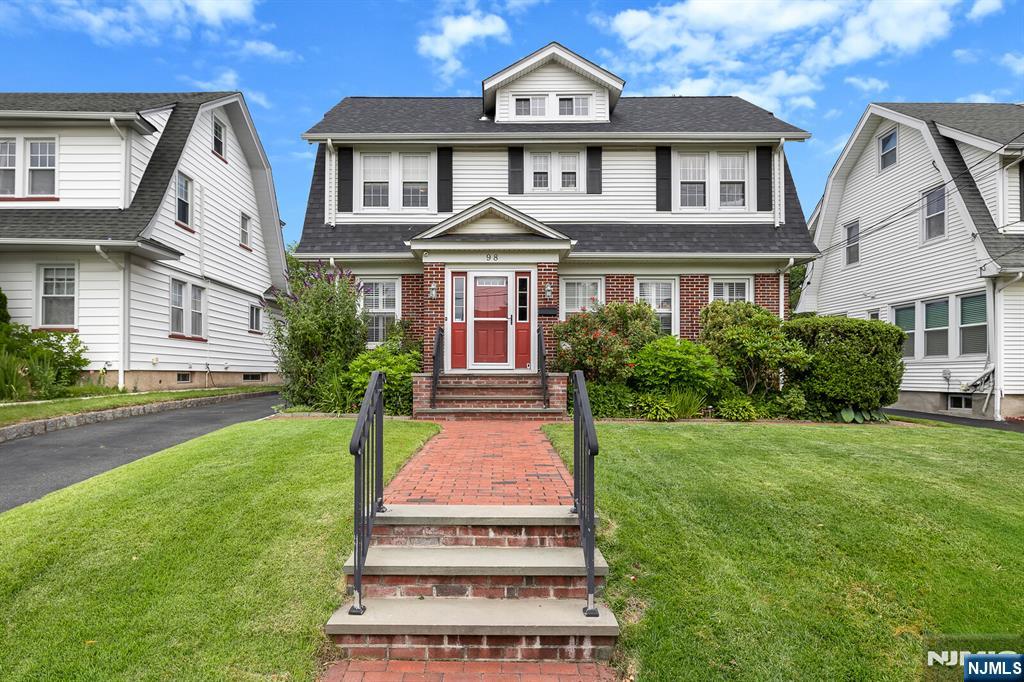 98 Maple Street