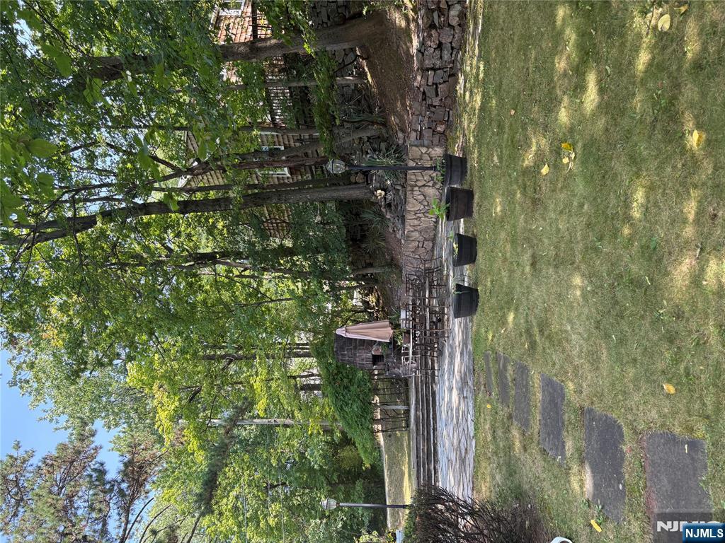 105 Reldyes Avenue