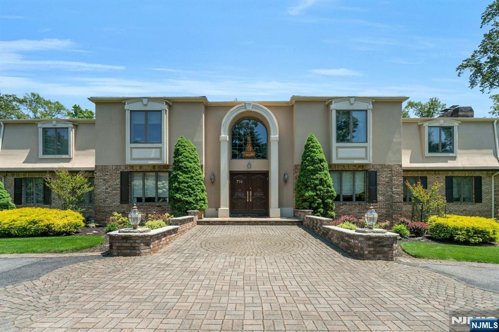 716 Galloping Hill Road