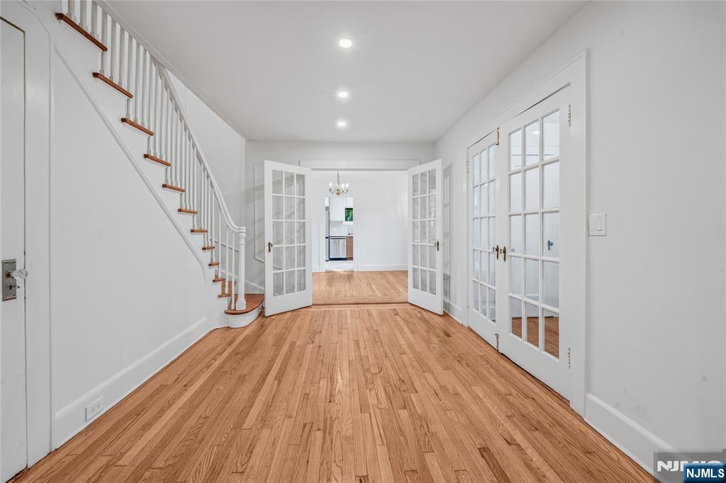 8 Harriot Avenue