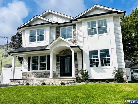 599 Ash Avenue Saddle Brook NJ 07663