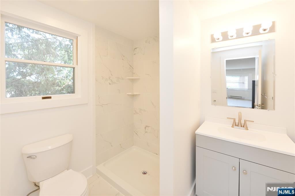 255 Rea Avenue 6