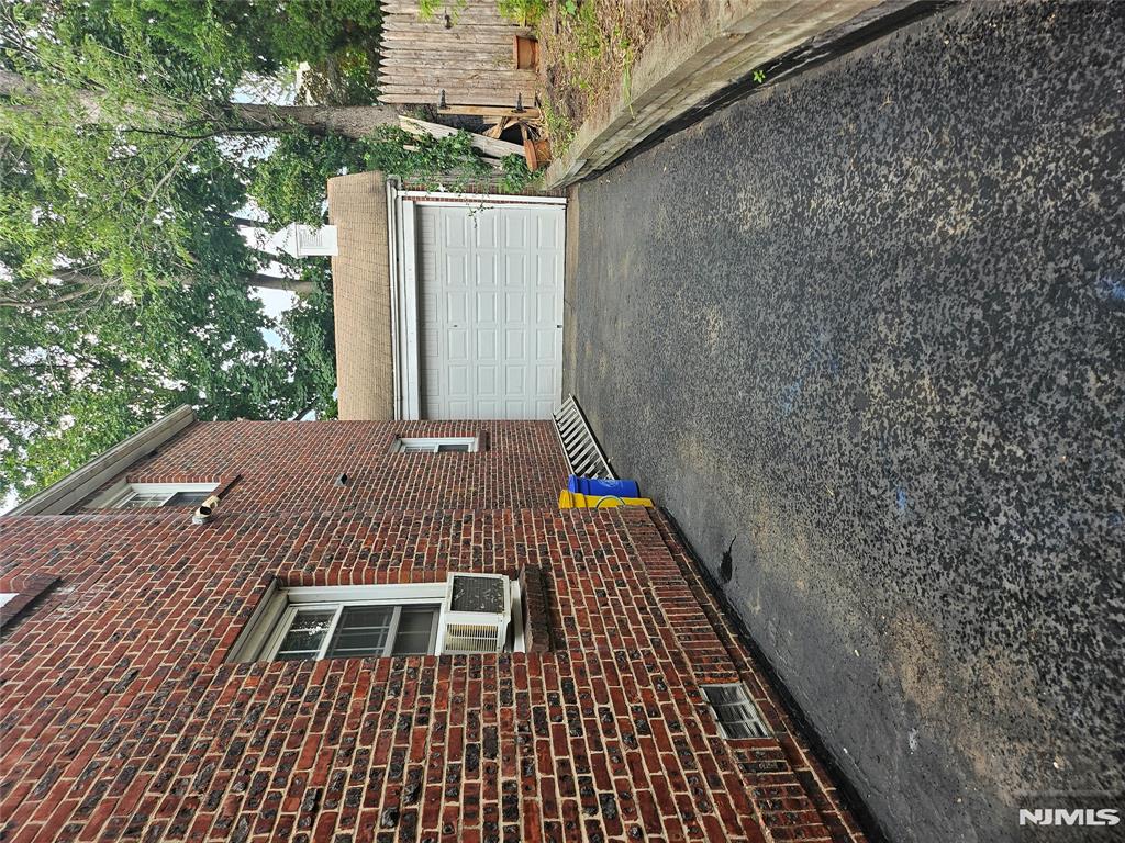 493 Beverly Road