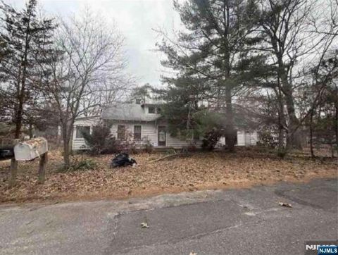 Photo of 36 Juniper Road, Other Areas, NJ 08332 (MLS # 26010609)