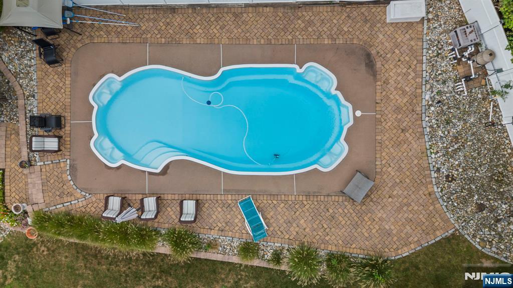 142 Highview Drive