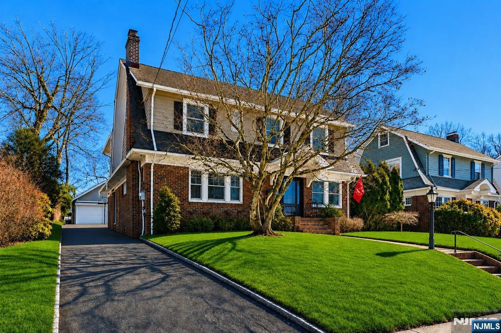 7 Wayland Drive