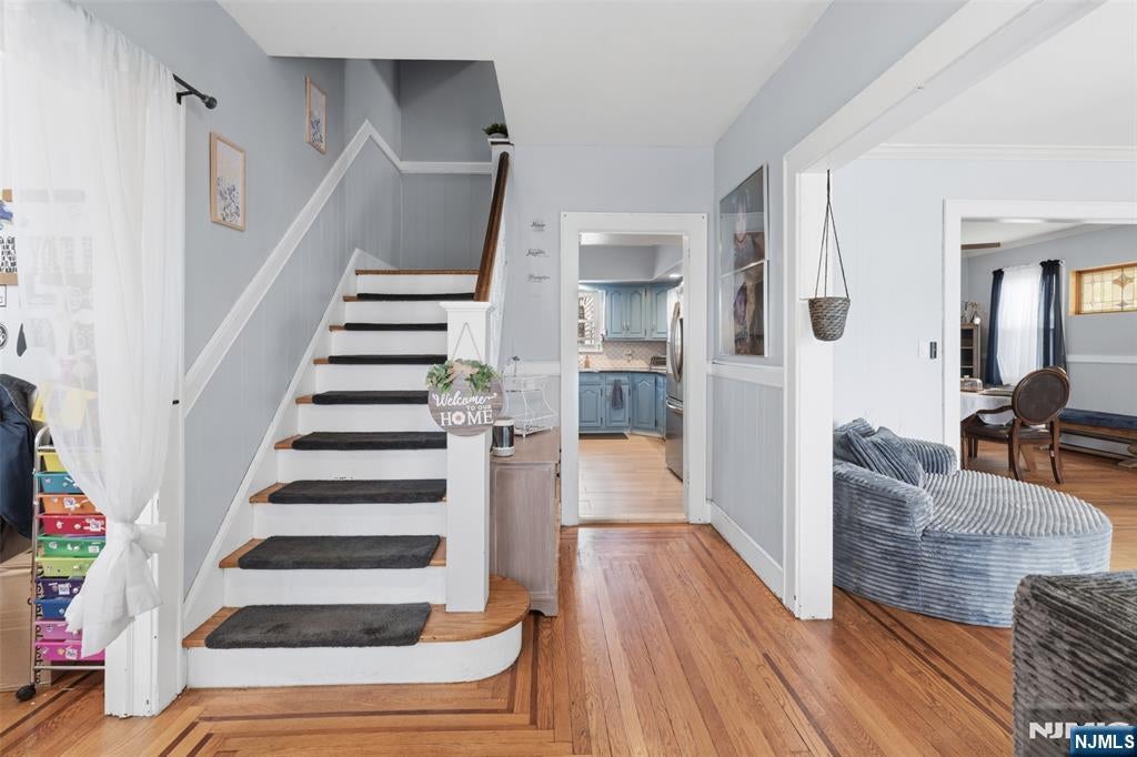 85 Dumont Avenue