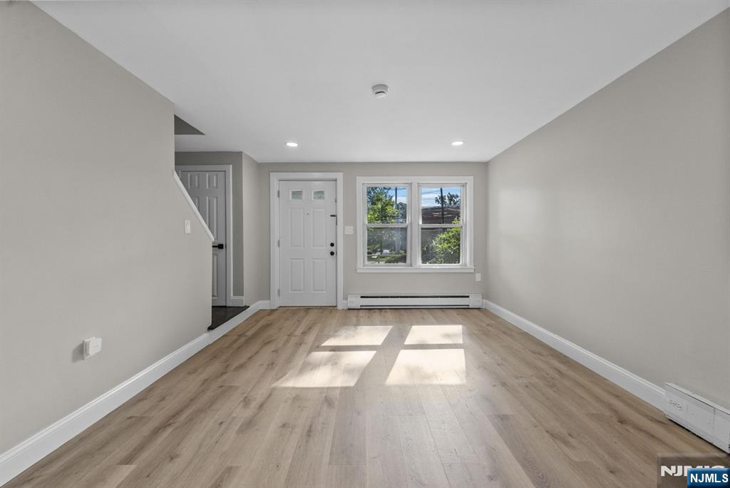 230 Lafayette Place 2C