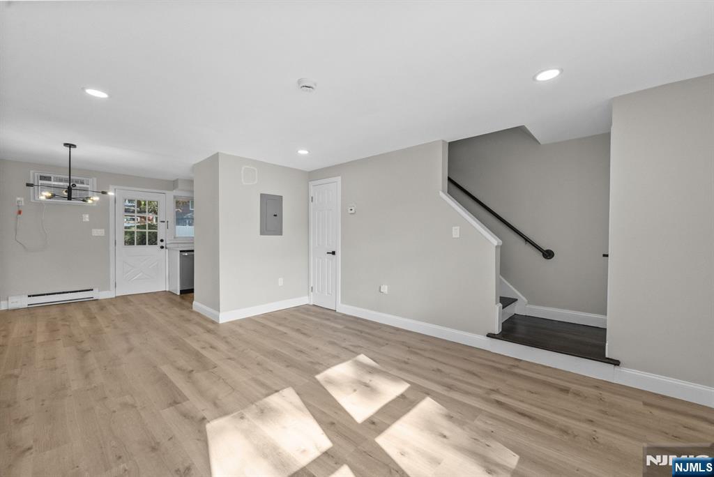 230 Lafayette Place 2C