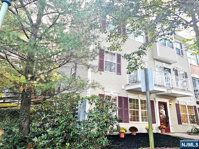 2256 Margaret Court 2256