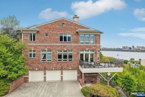 Photo of 2 Ascot Way, Fort Lee, NJ 07024 (MLS # 26015386)