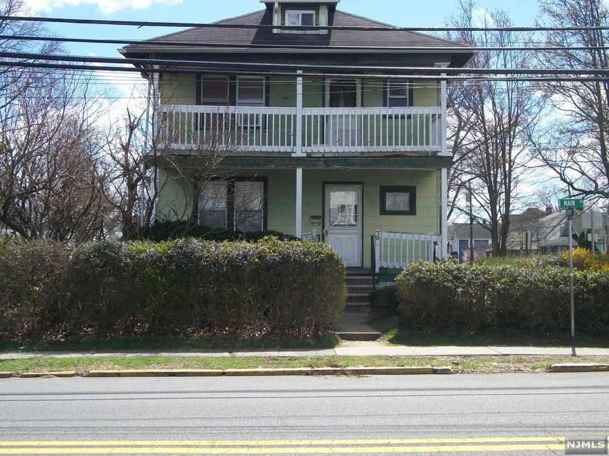 Large 2 family home located near the heart of town. Great location for shopping, commuting and Washington Elementary School. In need of updating but bring your ideas to this large home. Some windows have been replaced and the roof on the home was also done about 13 years ago. All utilities are separated. Even the water service! Long term tenants are on a month to month basis. **HIGHEST & BEST BY FRIDAY 4/22/22 AT 6:00 PM.** NO FURTHER SHOWINGS DURING ARIP. DOCUMENT ON FILE.