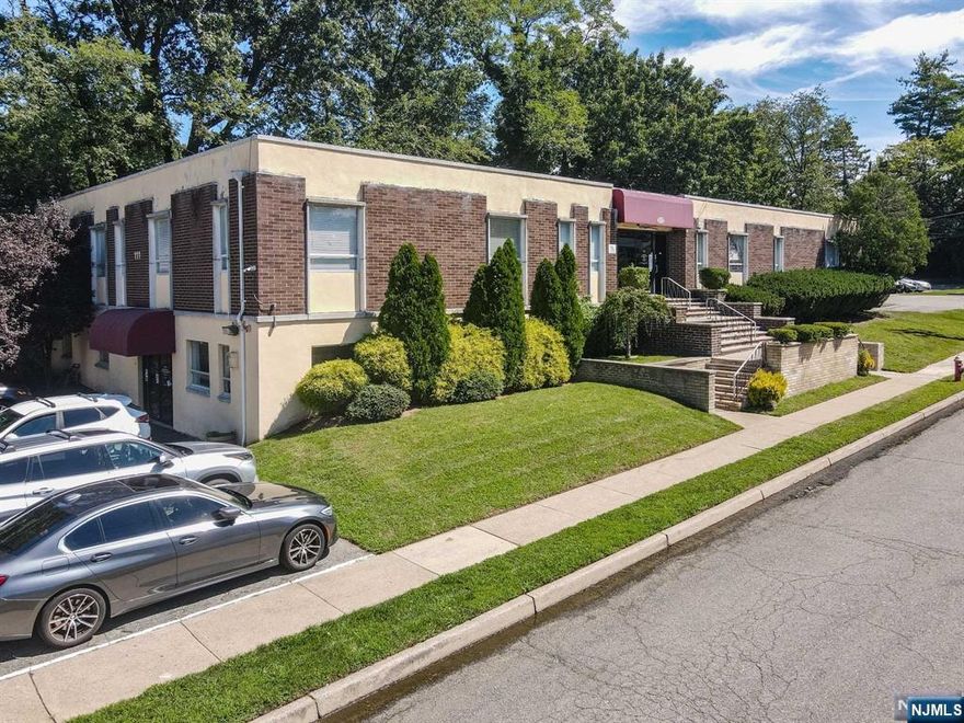 Located at 111 Galway Place in Teaneck, NJ, this expansive office/flex building offers a strategic and high-traffic location, making it ideal for businesses seeking maximum exposure. With versatile space, high ceilings, and easy access to major highways, it suits a range of industries and development projects. Explore the limitless possibilities in this vibrant community and secure your vision at 111 Galway Place today. L1 zoning.