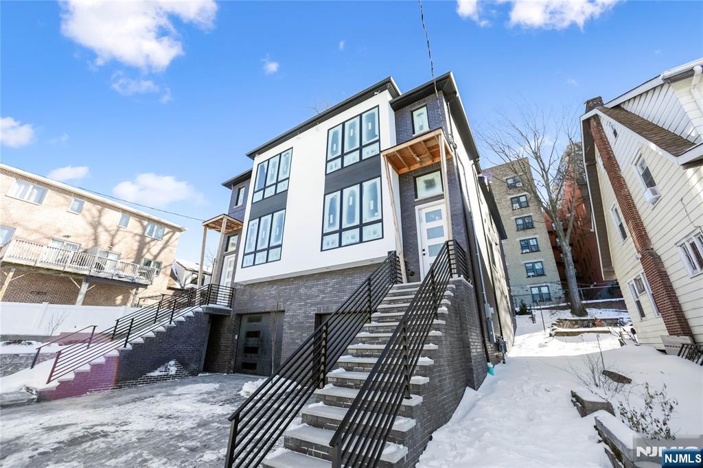 762 Williams Place A