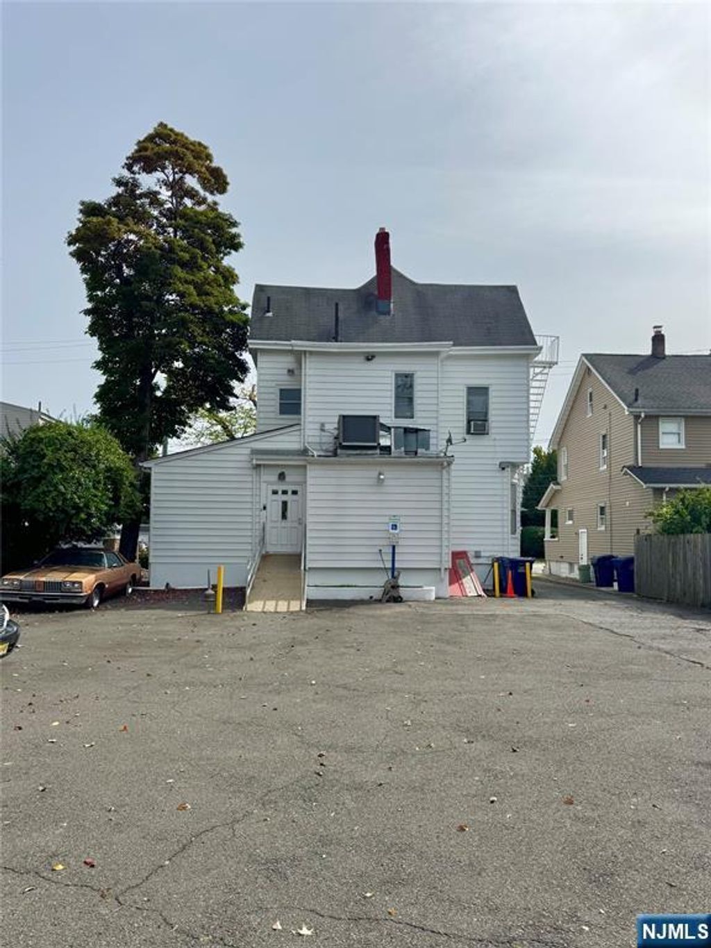 Photo of 305 First Street, Hackensack, NJ 07601 (MLS # 25035219)