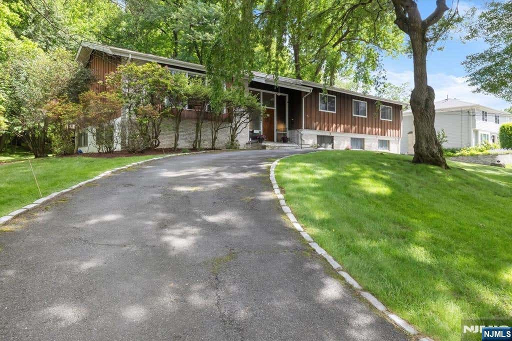 Photo of 401 Cumberland Street, Englewood, NJ 07631 (MLS # 26019829)