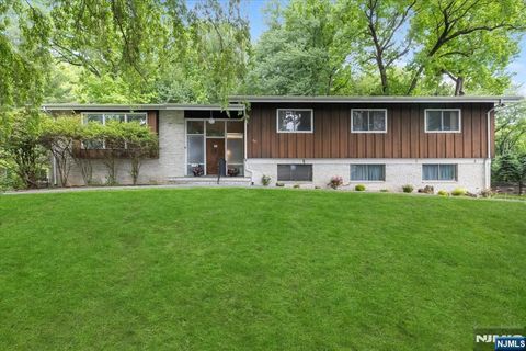 Photo of 401 Cumberland Street, Englewood, NJ 07631 (MLS # 26019829)