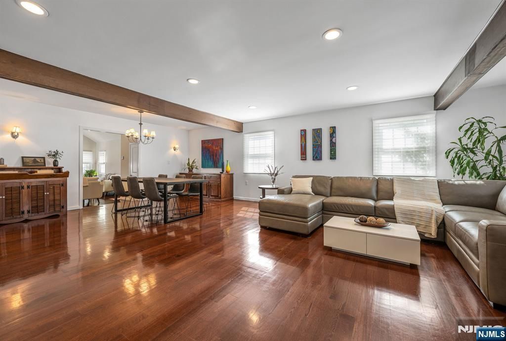 Photo of 8 Prescott Road, Ho-Ho-Kus, NJ 07423 (MLS # 26005974)